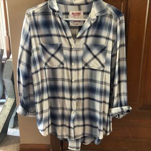 Mossimo lightweight flannel